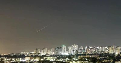 Iran tấn công tên lửa đáp trả Israel, nguy cơ cuộc chiến tranh mới