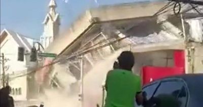 Video tòa nhà đổ sụp trong trận động đất 7,8 độ ở Philippines