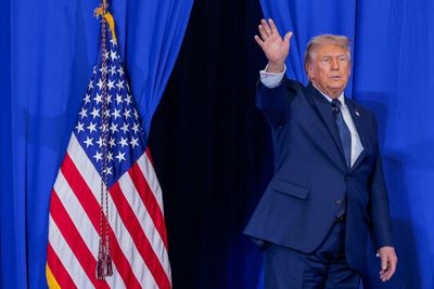 Tổng thống Trump yêu cầu Israel và Iran ngừng bắn ngay lập tức
