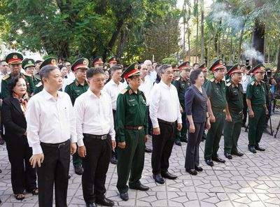 Dốc toàn lực đưa các anh hùng liệt sĩ tại Công viên Lê Thị Riêng về với đồng đội