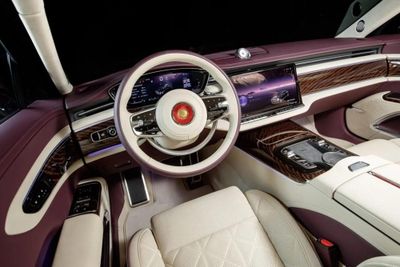 Xe Trung Quốc lập kỉ lục giá tại Nga, cạnh tranh xe siêu sang châu Âu
