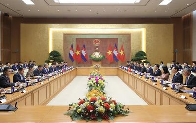 Thủ tướng Lê Minh Hưng hội đàm với Thủ tướng Campuchia Hun Manet