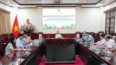 Các văn bản, đề án trình Bộ Chính trị, Ban Bí thư phải thể hiện được tính mới, tầm nhìn dài hạn
