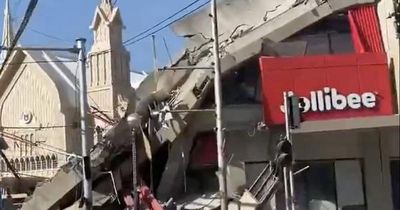 Philippines và hàng loạt nước khẩn cấp sơ tán dân tránh sóng thần