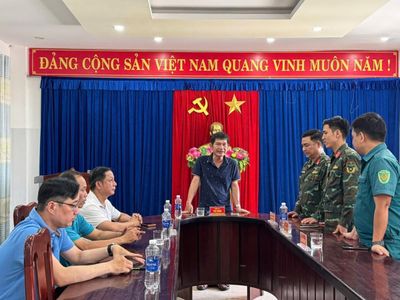 Khen thưởng đột xuất lực lượng tham gia chữa cháy rừng tại Đà Nẵng