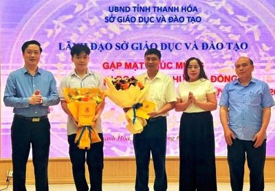Khen thưởng học sinh đoạt HCĐ Olympic Toán châu Á - Thái Bình Dương