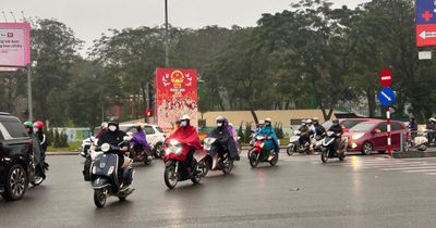 Ảnh hưởng của gió mùa Đông Bắc, miền Bắc mưa to, miền Trung kết thúc nắng nóng
