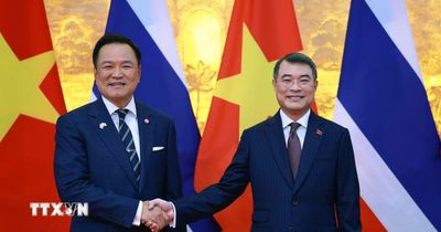 Thủ tướng Lê Minh Hưng và Thủ tướng Thái Lan Anutin Charnvirakul hội đàm