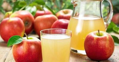 Uống nước ép táo mỗi sáng, người phụ nữ 40 tuổi nhận cái kết 'không thể ngờ'