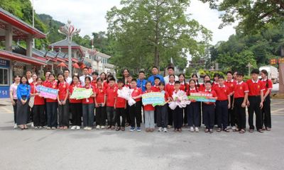 Đại biểu thiếu nhi hai tỉnh Lạng Sơn và Tuyên Quang tham gia giao lưu tại Quảng Tây (Trung Quốc)