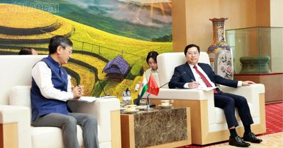 Bí thư Tỉnh ủy Dương Quốc Huy tiếp xã giao Đại sứ Đặc mệnh toàn quyền Ấn Độ tại Việt Nam