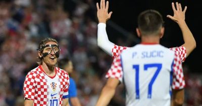 Modric và Pasalic tỏa sáng giúp Croatia hạ gục Slovenia ở phút bù giờ cuối cùng