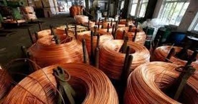 Giá đồng tăng lên 13.594 USD/tấn khi tồn kho LME giảm mạnh 6%