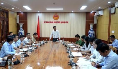 Bàn phương án tổ chức hội thảo tái định vị không gian phát triển theo chiến lược 'vươn Đông, tỏa Tây'