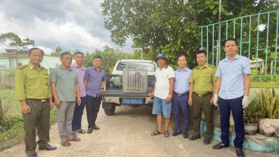 Tiếp nhận và bàn giao cá thể khỉ mặt đỏ thuộc nhóm động vật quý hiếm