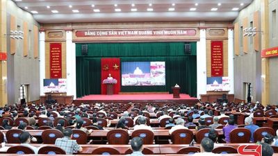 Bồi dưỡng cán bộ cơ sở đáp ứng yêu cầu nhiệm vụ