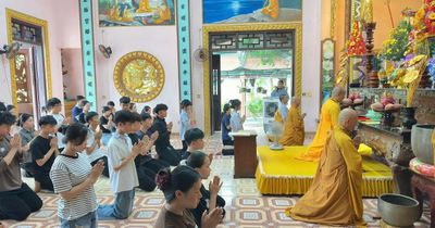 Lễ cầu nguyện mùa thi tại chùa Phổ Thiện (Khánh Hòa)