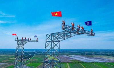 EVN hết lỗ lũy kế hợp nhất, đang gửi ngân hàng 152.000 tỷ đồng