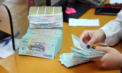 Lãi suất tiết kiệm nhích lên, cuộc đua huy động vốn tiếp diễn