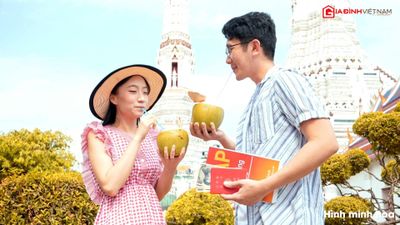 Làm đẹp da mùa nắng nóng nhờ biết cách uống nước dừa