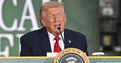 Tổng thống Trump kiên quyết không giải tỏa tài sản của Iran