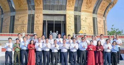 Đẩy mạnh hợp tác thương mại, đầu tư giữa TP Hà Nội và TP Cần Thơ