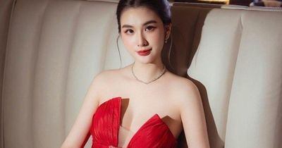 Ồn ào khoảnh khắc tình tứ của bác sĩ Chiêm Quốc Thái và Lona Kiều Loan, Ngọc Loan Trần bất ngờ đăng video gây chú ý