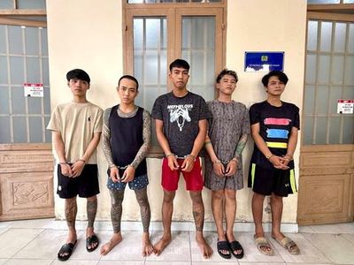 Từ một con nghiện, bắt 7 đối tượng về hành vi tổ chức sử dụng ma túy