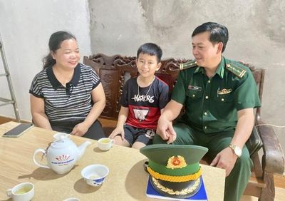 Chắp cánh tương lai trẻ em vùng biên bằng tình yêu người lính quân hàm xanh