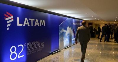 IATA dự báo lợi nhuận hàng không 2026 giảm một nửa
