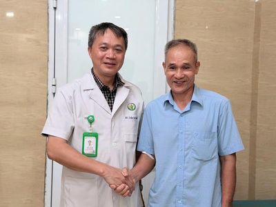 Sự hồi phục kỳ diệu của nam bệnh nhân sau 12 năm cắt toàn bộ bàng quang và tái tạo bằng ruột