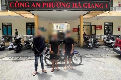 Tuyên Quang: Tạm giữ nhóm thanh thiếu niên mang kiếm 'hỗn chiến', quay clip đăng TikTok