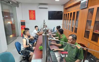 Đêm chưa tắt đèn ở Công an phường Ngọc Hà