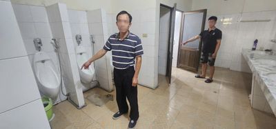 Ném hơn nửa kg vàng vào thùng đựng cây lau nhà ở cửa khẩu Bờ Y