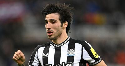 Newcastle hét giá Tonali tới 100 triệu euro