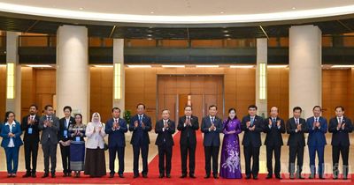 [Ảnh] Chủ tịch Quốc hội Trần Thanh Mẫn tiếp Đoàn Lãnh đạo các Thành phố ASEAN