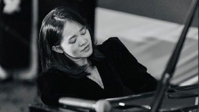 Hữu hạn giữa vô cùng (in)finitude: Cuộc đối thoại về thời gian trong kỷ nguyên AI