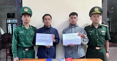 Khởi tố vụ buôn lậu hơn nửa ký vàng qua biên giới