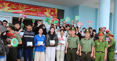 Đón 157 học sinh đặc khu Kiên Hải vào đất liền tham dự kỳ thi tốt nghiệp THPT năm 2026