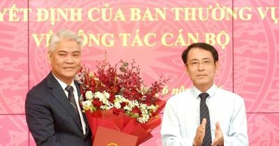 Phó Vụ trưởng Vụ Pháp chế Bộ Nông nghiệp làm Phó Chánh Văn phòng Thành ủy Hà Nội