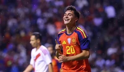 Pedri ghi bàn, Tây Ban Nha thắng dễ trước thềm World Cup