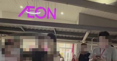 Cần làm rõ dấu hiệu hình sự trong vụ nữ khách hàng bị 'trấn áp' tại Aeon Mall Long Biên