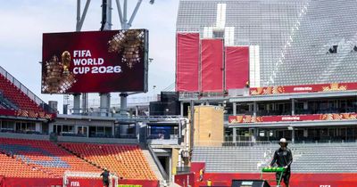 Mặt cỏ sân vận động World Cup 2026 đặc biệt như thế nào?