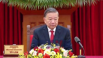 Nghiên cứu những vấn đề mới của thời đại và cấp bách của đất nước