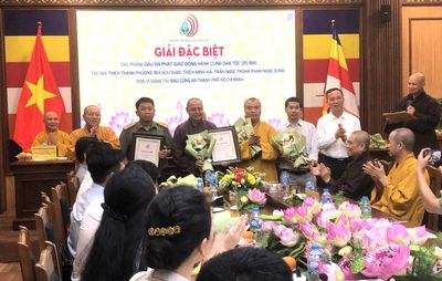 Tác phẩm 'Dấu ấn Phật giáo đồng hành cùng dân tộc' đạt giải đặc biệt Giải báo chí Phật giáo