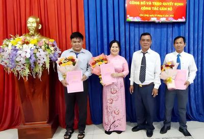 Trao quyết định điều động, bổ nhiệm 11 cán bộ phường Chi Lăng