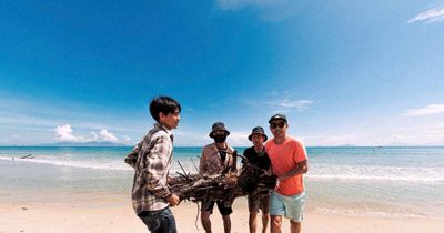 Thổi hồn đại dương vào củi lũ