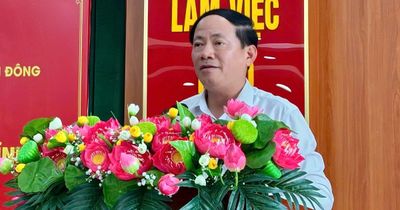 Chủ tịch UBND tỉnh Phạm Anh Tuấn tiếp xúc cử tri phường Quy Nhơn Đông