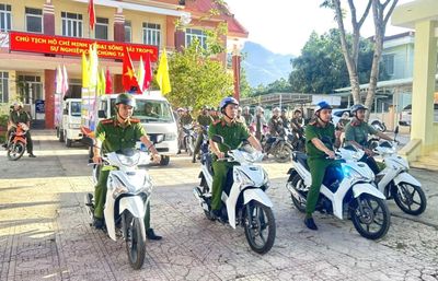 Xã Đông Khánh Sơn ra quân cao điểm tấn công trấn áp tội phạm và tệ nạn ma túy