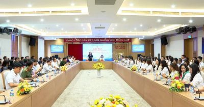 Lào Cai: Gặp mặt Đoàn kiểm tra công tác coi thi Kỳ thi tốt nghiệp THPT năm 2026